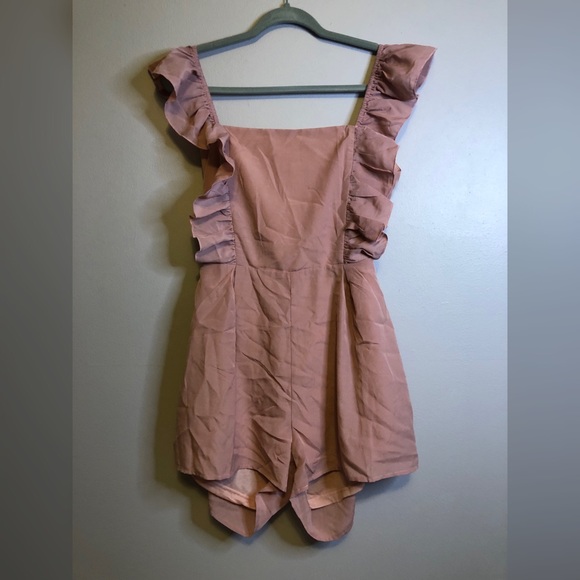 NWT - Missguided Open-back Romper - Picture 3 of 5